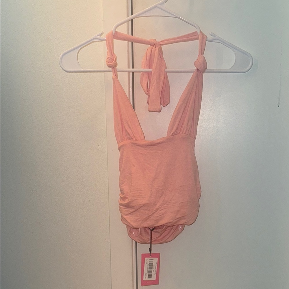 ⭐️EDIKTED Lillie Knotted Halter Top